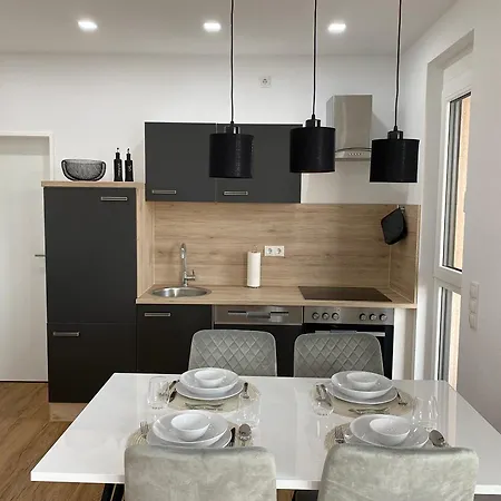 Little Penthouse *