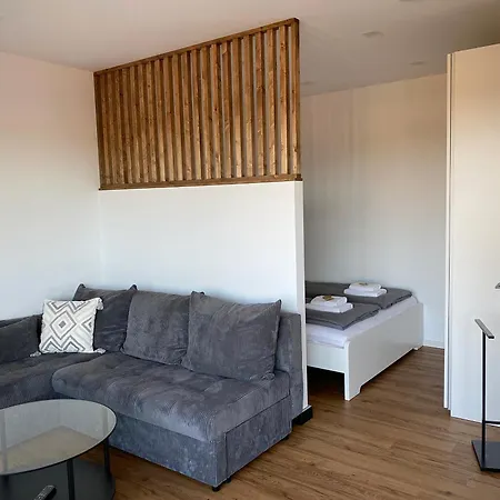 Little Penthouse Lejlighed Waldbuttelbrunn